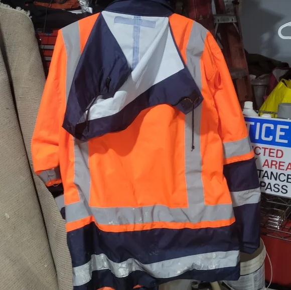 Dex High-Visibility Safety  Jacket - Picture 5 of 6